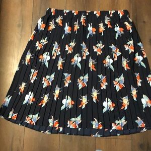 Ava&Viv pleated knee length floral navy blue skirt